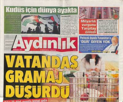 Aydınlık Gazetesi 14 Mayıs 2018 - Ünlü Şarkıcı Shakira Vodafone Parkta Konser Vermeye Geliyor GZ94393 - 1