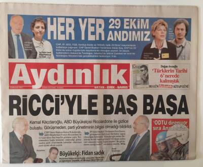 Aydınlık Gazetesi 25 Ekim 2013 - Kemal Kılaçdaroğlu , ABD Büyükelçisi Ricciardone İle Gizlice Buluştu GZ28047 - 1