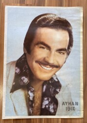 AYHAN IŞIK ULTRA DEV BOY KARTPOSTAL (50X70) KRT17478 - Gökçekoleksiyon