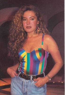 Aylin Livaneli Kartpostal KRT10174 - 1