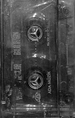 Balık Ayhan - Yaşayan Ruhlar Kaset (İkinci El Kaset) KST22677 - 1