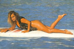 Banu Alkan Kartpostal (Küçük Boy) KRT23680 - Gökçekoleksiyon