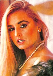 Banu Alkan Kartpostal (Küçük Boy) KRT23690 - Gökçekoleksiyon