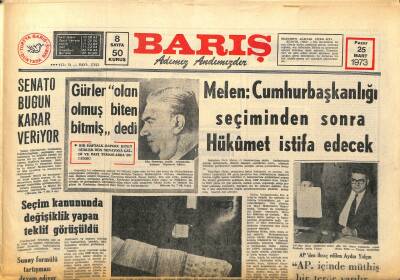 Barış Gazetesi 25 Mart 1973 - Galatasaraylılar Geleneksel Baloda Bir Araya Geldiler GZ122480 - 1