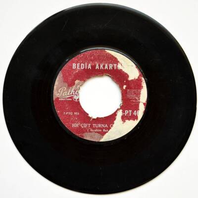 Bedia Akartürk - Dertliyim Karalıyım PLK3373 - 2