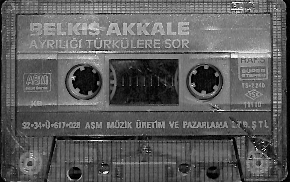 Belkıs Akkale - Ayrılığı Türkülere Sor Kaset (İkinci El) KST27781 - 2