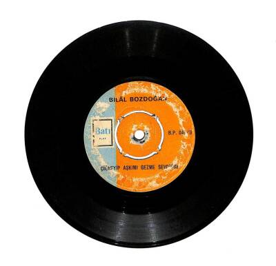 Bilal Bozdoğan - Zeyno Çiğneyip Aşkımı Gezme Sevdiğim (105.5) PLK573 - 2