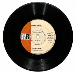 Black Cats - A Chili Pum Marcella PLAK 107 - 1