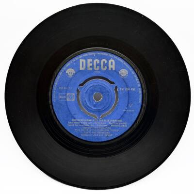 Blue Diamonds - Marching Along With The Blue Diamonds (107) PLK8890 - 2