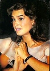 Brooke Shields Büyük Boy Kartpostal KRT18854 - Gökçekoleksiyon