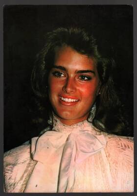 Brooke Shields Büyük Boy Kartpostal KRT4754 - 1