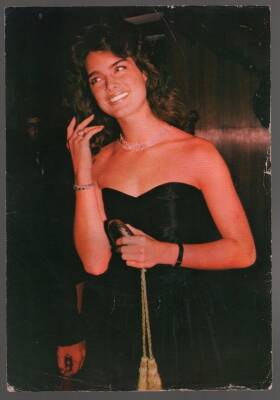 Brooke Shields Büyük Boy Kartpostal KRT4756 - 1