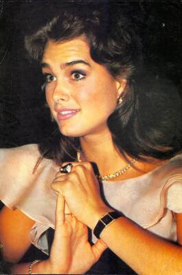 Brooke Shields Büyükboy Kartpostal KRT4721 - 1