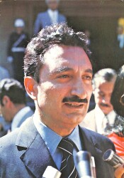 Bülent Ecevit Kartpostal (Küçük Boy) KRT22411 - Gökçekoleksiyon