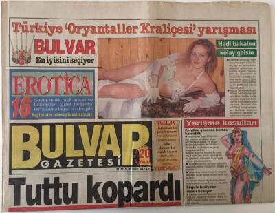 Bulvar Gazetesi 21 Aralık 1997 - Emel Sayını Şener Şen Teselli Ediyor GZ28593 - 1