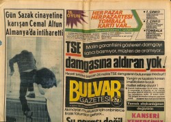 Bulvar Gazetesi 31 Ağustos 1983 - Hülya Avşarda Fuarda Karakolluk Oldu !.. GZ62596 - 1