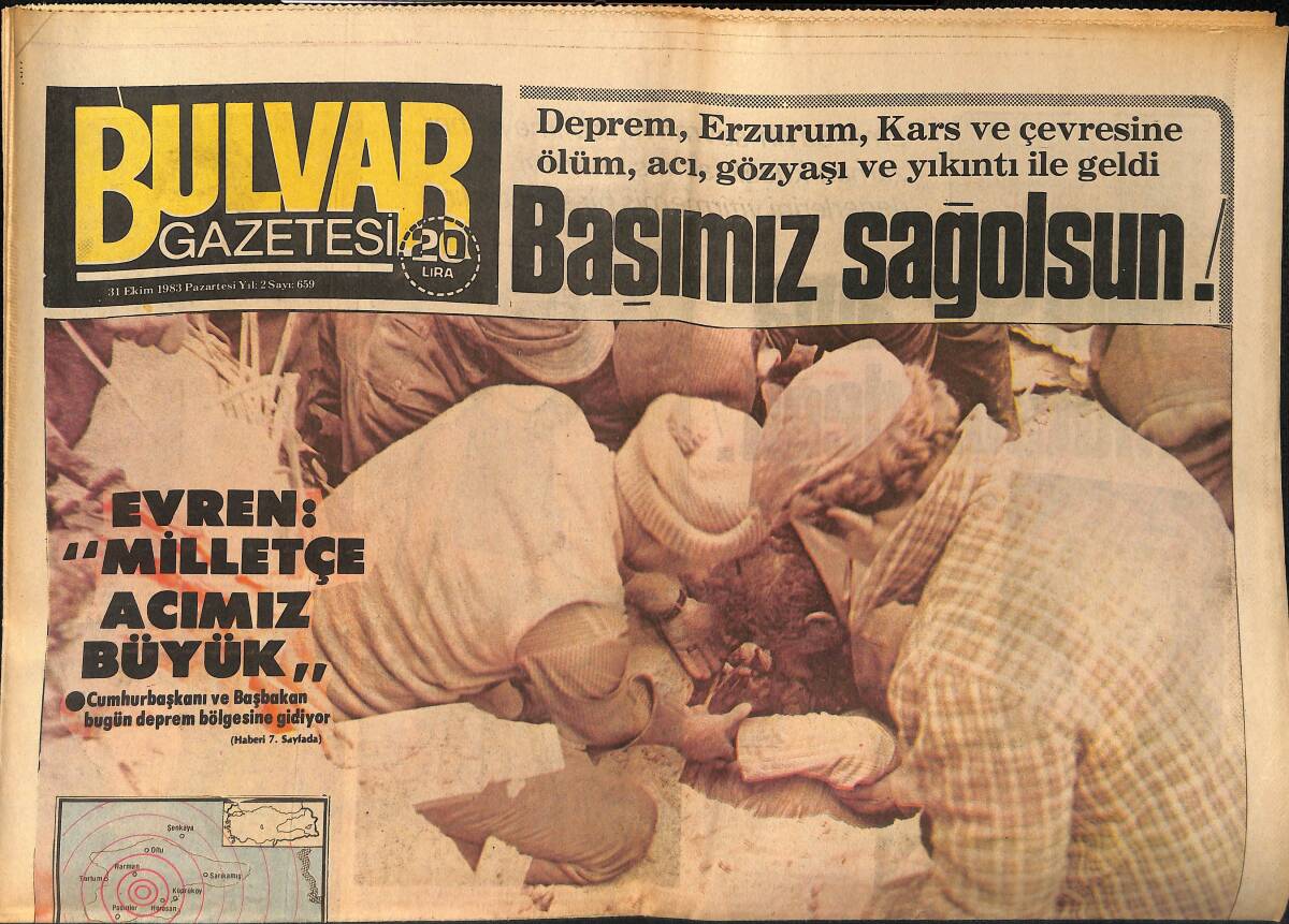 Bulvar Gazetesi 31 Ekim 1983 - Emel Sayın Sevmeye,Sevilmeye Her Zaman Kucak Açmış , Manevi Değerlerini Yitirmemiş Bir Sanatçıdır... GZ159231 - 1
