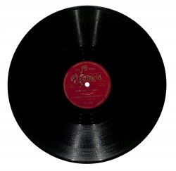 Carroll Gibbons & The Savoy Hotel Orpheans - Papel Doll Kiss Me TAŞ PLAK (107.5) PLK22766 - 1