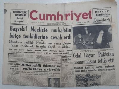 Cumhuriyet Gazete - 21 Şubat 1955 - Celal Bayar Pakistan Donanmasını Teftiş Etti GZ112851 - 1