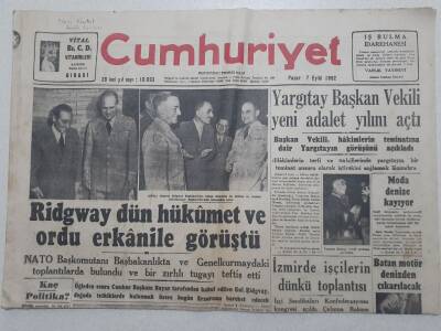 Cumhuriyet Gazete - 7 Eylül 1952 - Ridgway Dün Ordu Ve Devlet Erkanı İle Görüştü GZ112827 - 1