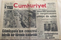 Cumhuriyet Gazetesi 10 Haziran 1964-Gümüşpalanın Cenazesi Büyük Bir Törenle Kaldırıldı GZ6015 - 2