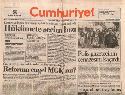 Cumhuriyet Gazetesi 10 Haziran 1992 - Demirel Ve İnönü Bir Araya Gelip Hükümetin Yeni Rotasını Belirledi GZ85579 - 1
