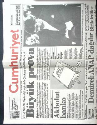 Cumhuriyet Gazetesi 11 Eylül 1989 - Özalda TBMM Başkanlığı Seçiminde Prova, Demirel ANAP Dağılır GZ122337 - 1