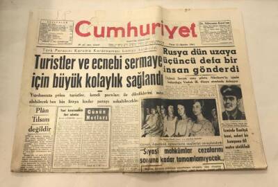 Cumhuriyet Gazetesi 12 Ağustos 1962 GZ978 - 1