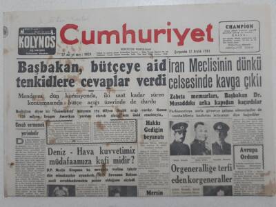 Cumhuriyet Gazetesi - 12 Aralık 1951 - İran Meclisinin Dünkü Celsesinde Kavga Çıktı, Menderes Bütçeye Ait Tenkitlere Cevap Verdi GZ112865 - 1