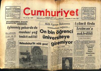 Cumhuriyet Gazetesi 12 Ekim 1967 - Dolmabahçede Açlık Grevi - Çimento Karaborsası Meclise Getirildi GZ121887 - 1