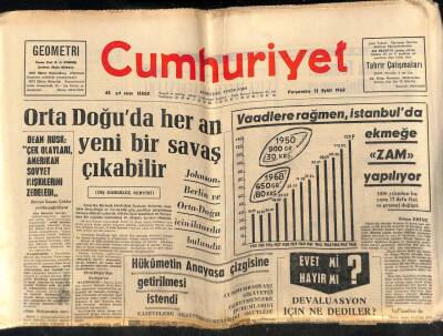 Cumhuriyet Gazetesi 12 Eylül 1968 - Bir Yolcu Uçağı , 95 Kişi İle Düştü GZ80016 - 1