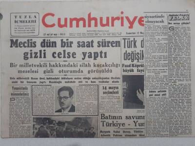 Cumhuriyet Gazetesi - 12 Mayıs 1951 - Filomuz Dün Maltadan Girid Adasına Gitti GZ112887 - 1