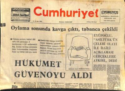 Cumhuriyet Gazetesi 13 Nisan 1975 - New York Times Türkiyeye Silah Ambargosunun Kaldırılmasını İsteyen Başkan Fordu Kınadı GZ123337 - 1