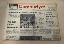 Cumhuriyet Gazetesi 14 Aralık 1976 GZ1117 - 2