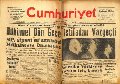 Cumhuriyet Gazetesi - 14 Mayıs 1962 - Hükümet Dün Gece İstifadan Vazgeçti GZ99588 - 1
