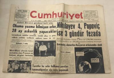 Cumhuriyet Gazetesi 15 Ağustos 1962 GZ975 - 1