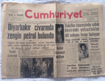 Cumhuriyet Gazetesi 15 Eylül 1960 - Diyarbakır Civarında Zengin Petrol Bulundu - GZ19321 - 1