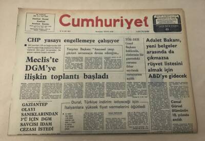 Cumhuriyet Gazetesi 15 Eylül 1976 GZ915 - 1