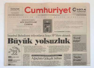 Cumhuriyet Gazetesi 15 Nisan 1999 - Cumhuriyet Treni Belgesel Oluyor GZ8711 - 1