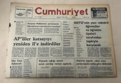 Cumhuriyet Gazetesi 15 Şubat 1977 GZ1180 - 1