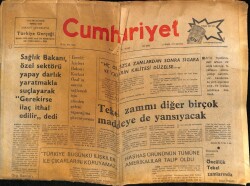 Cumhuriyet Gazetesi 17 Ağustos 1977 - Sağlık Bakanı , Özel Sektörü Yapay Darlık Yaratmakla Suçlayarak Gerekirse İlaç İthal Edilir dedi GZ69893 - 1
