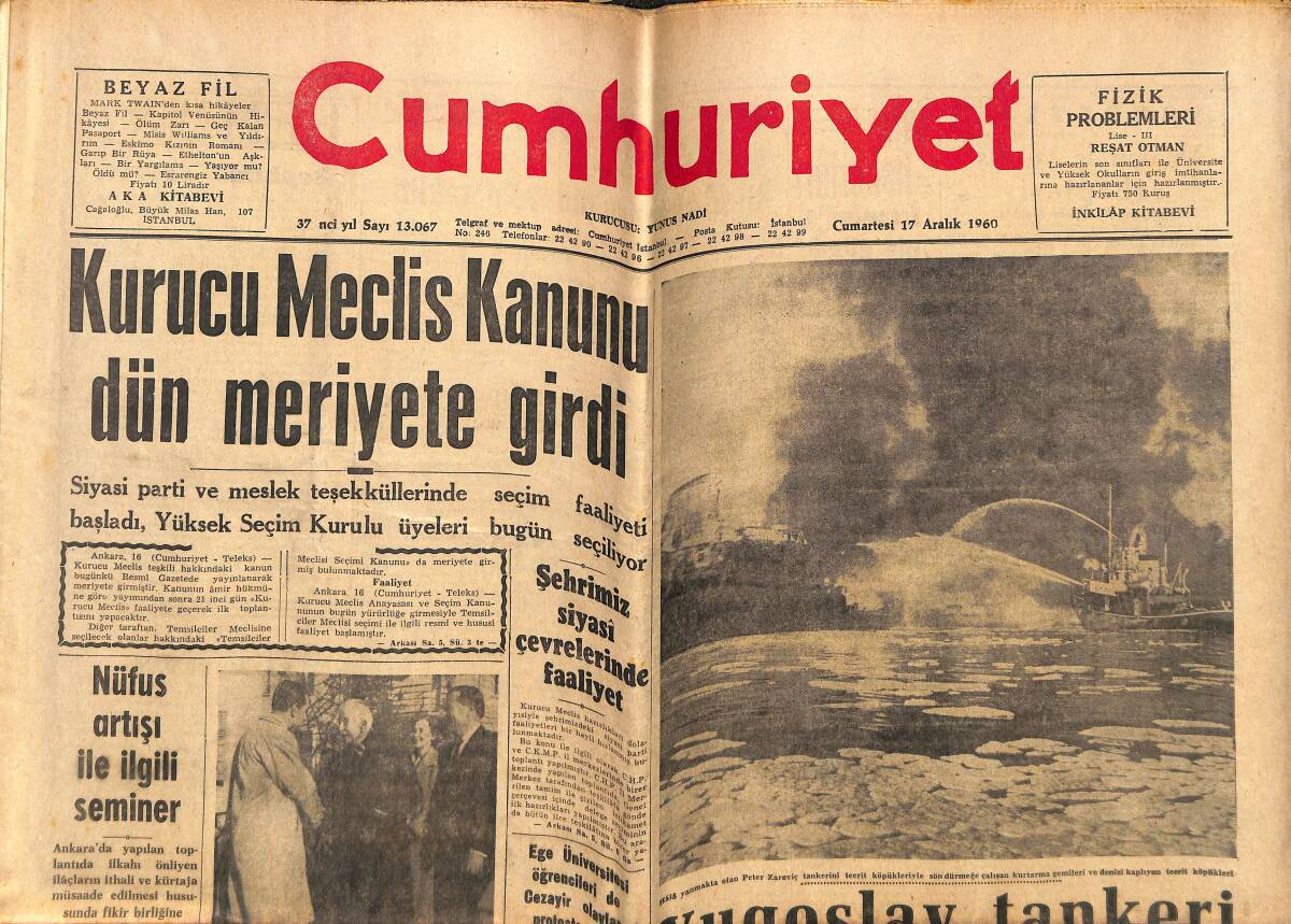 Cumhuriyet Gazetesi 17 Aralık 1960 - Şeyhlerle Ağaların Nakilleri Başladı - Callas Bir Gizli Silah İle En Büyük Zaferine Ulaştı: İnsan Sıcaklığı GZ143567 - 1