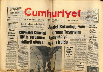 Cumhuriyet Gazetesi 17 Ekim 1967 - Reşit Sönmez Atatürk Üniversitesi Rektörlüğüne Atandı..Öğrenci Yurtlarına Zam Yapıldı GZ59023 - 1