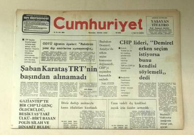 Cumhuriyet Gazetesi 17 Mart 1977 GZ662 - 1