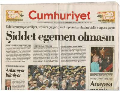 Cumhuriyet Gazetesi 17 Temmuz 2011 - Hillary Clinton Türkiyede GZ48044 - 1