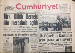 Cumhuriyet Gazetesi 18 Ağustos 1960 - Müzeye Konacak Sancak - GZ12078 - 2