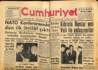Cumhuriyet Gazetesi 18 Aralık 1957 - Mevlana Pulları Satışı Dün Hadiselerle Başladı - Kıbrısta Rumlar Yeni Vali İle Anlaşıyorlar GZ121892 - 1