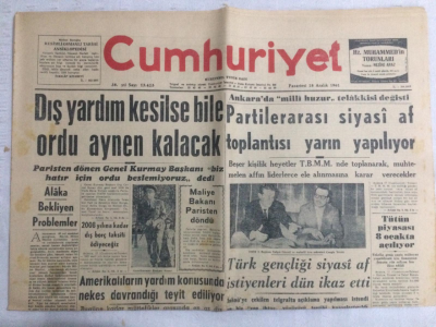 Cumhuriyet Gazetesi 18 Aralık 1961 - Dış Yardım Kesilse Bile Ordu Aynen Kalacak - GZ19087 - 1