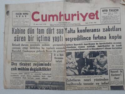 Cumhuriyet Gazetesi - 18 Mart 1955 - Yalta Konferansı Zabıtları Neşredilince Fırtına Koptu GZ112901 - 1