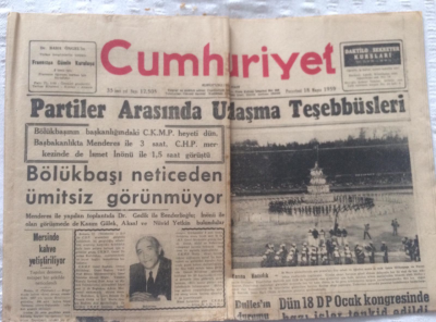 Cumhuriyet Gazetesi 18 Mayıs 1959 - Partiler Arasında Uzlaşma Teşebbüsleri - GZ19378 - 1